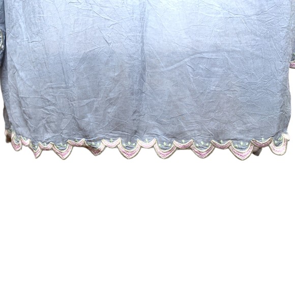 Johnny Was Women Embroidered Floral Mayan Tunic in Fog Small Scalloped Hem - Picture 15 of 16